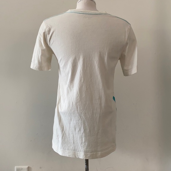 GapKids simple graphic tee - Picture 2 of 4